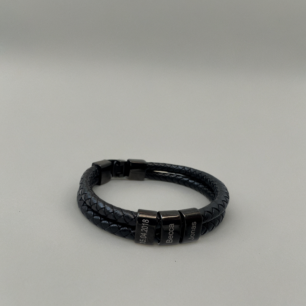 Lederarmband mit gravierten Beads