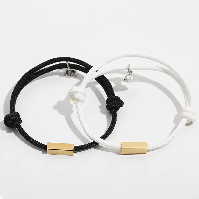 Partnerarmband mit eigener Gravur