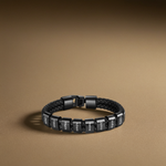 Lederarmband mit gravierten Beads