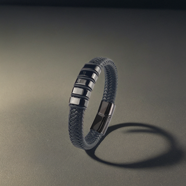 Lederarmband mit 5 gravierten Beads