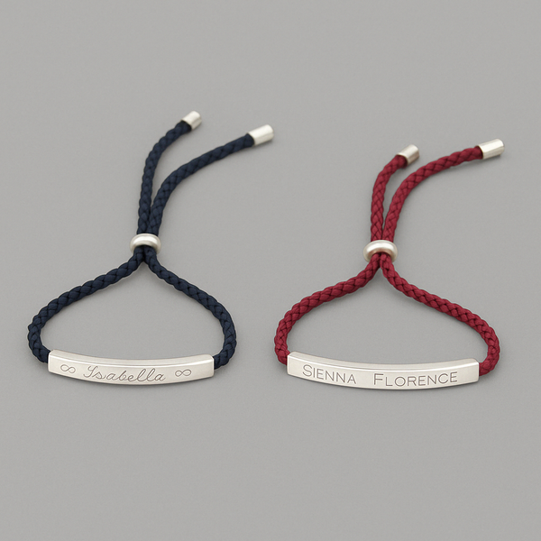 Langes Strickarmband mit Gravur
